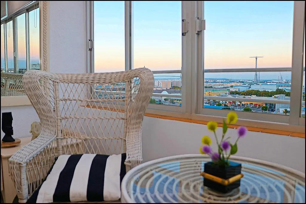 Apartamento Delfines Lägenhet Cádiz